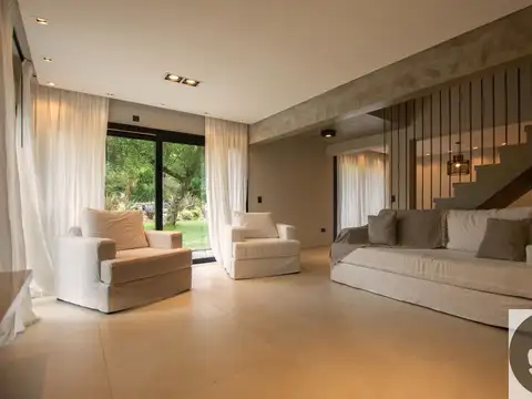 Casa en Alquiler Temporal al Sureste