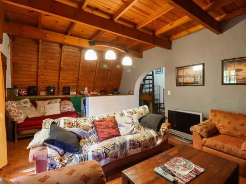 Casa en Venta con 1 cochera