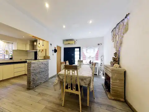 Depto Tipo Casa en Venta de 3 ambientes