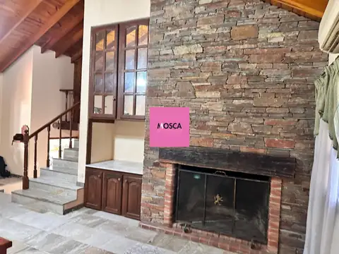 Casa 4 ambientes con 3 baños