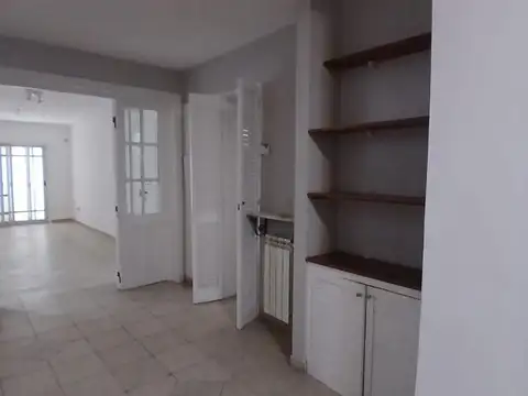 Casa 4 ambientes con 4 baños
