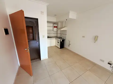 Departamento en Alquiler en Moron Sur, $ 390.000