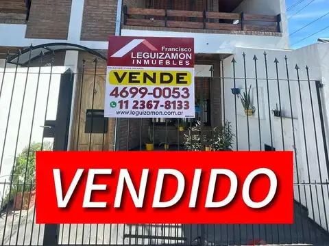 MUY BUEN ESTADO - PH SIN EXPENSAS - A METROS DE AV SAN MARTIN