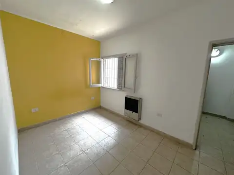 Casa en Alquiler con 1 cochera