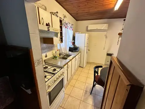 Casa 3 ambientes con 1 baño