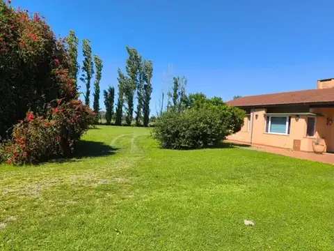 Quinta en Venta en Carlos Keen, USD 250.000