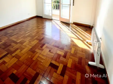 Alquiler Departamento 2 Ambientes en San Nicolás. con Balcón. Bajas Expensas. Apto Profesional
