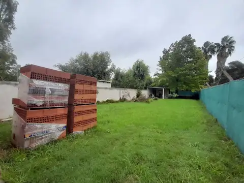 LOTE EN VENTA GONNET ENTRE CAMINOS