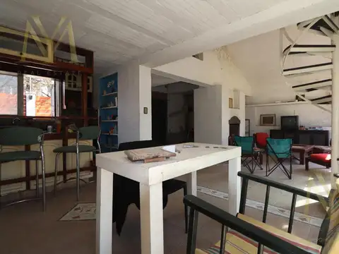 Casa 3 ambientes con 2 baños