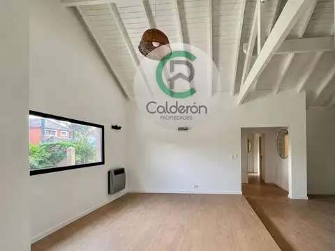 Casa 4 ambientes con 3 baños