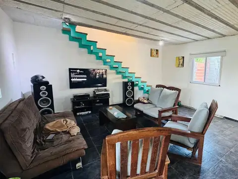 Casa en Venta de dos Plantas en Parque Sicardi