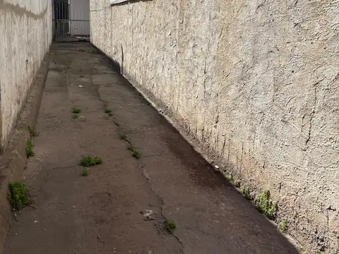 Almafuerte 3500, Piso pb