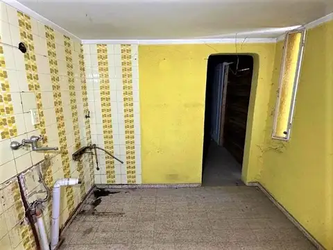 Casa 7 ambientes con 5 baños