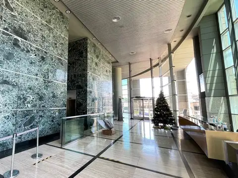 Alquiler Oficina  Panamericana Plaza - Espectacular Planta de 890Mts2. - Saavedra