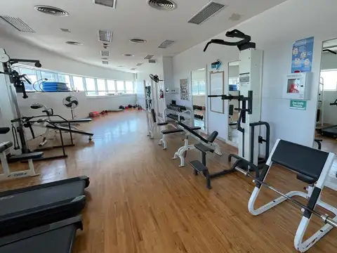 Oficina Monoambiente con 6 baños