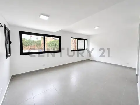 Oficina en Alquiler en Bella Vista, USD 600