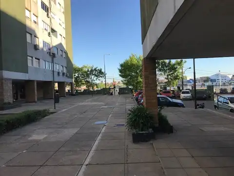 2AMB EN VENTA  CON ESPACIO GUARDA COCHE