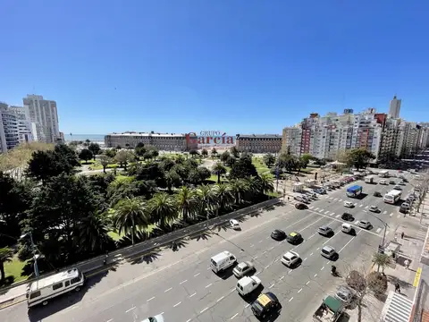 TEMPORADA 2026 - 1 Amb. al frente c/ vista a plaza colón