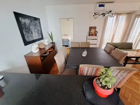Departamento 4 ambientes con 2 baños