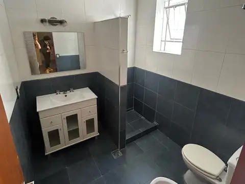 Depto Tipo Casa en Alquiler 40 años