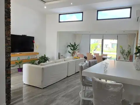 Casa 3 dorm en venta - Bo. San Sebastián, Tigre - 162 m2 en lote de 687 m2