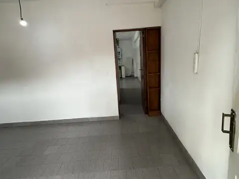 Mariano Moreno 4600, Piso PB