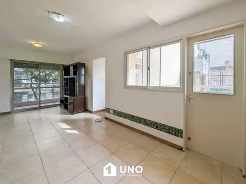 Maipú y Montevideo - Dpto de 1 Dormitorio Externo.