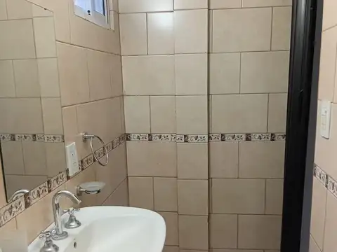 Departamento en Alquiler en Berazategui, $ 270.000