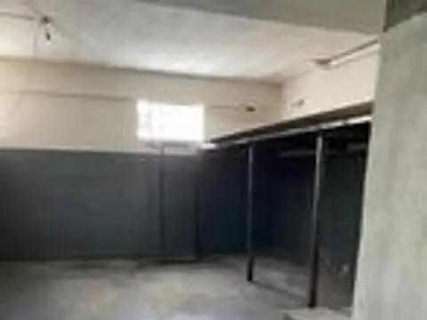 Local en venta más 3 deptos 3 ambientes block