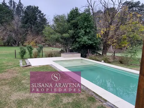 Casa en Venta con 2 cocheras