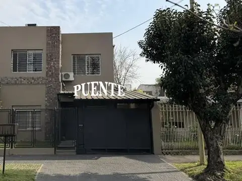 Casa en Villa Centenario