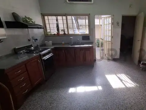 Venta de casa 4 Ambientes, Remedios de Escalada, Lanús.