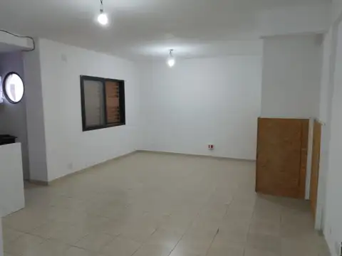 Departamento MONOAMBIENTE en zona céntrica de Ciudadela