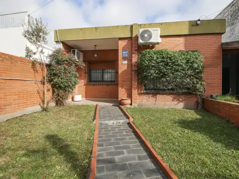 Casa en Venta en Villa Adelina
