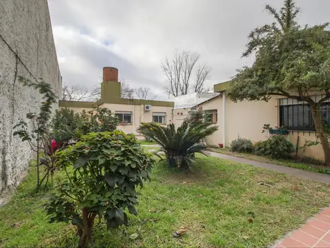 Casa en Venta en Villa Adelina
