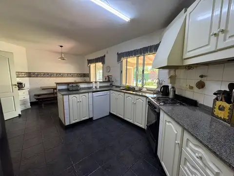 Venta casa B° Cdo Las Acacias, Muñiz