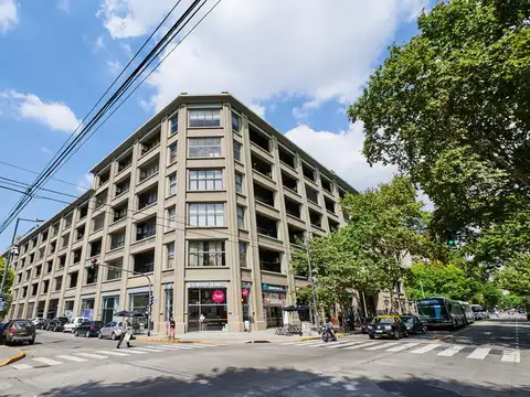 Molina Ciudad - Av. Regimiento de Patricios al 1000