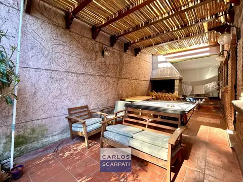 Casa 5 ambientes con 3 baños