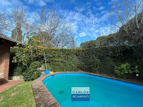 Casa en Venta con 1 cochera