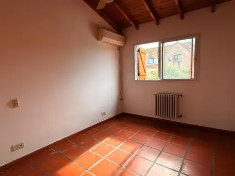 EXCELENTE DUPLEX EN ALQUILER PROXIMO A PANAMERICANA