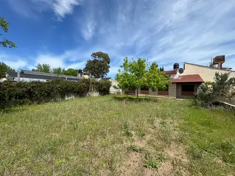 Venta En Block 2 Chalet 3 Ambientes En Amplio Lote Calle 5 Entre 59 Y 60 De Mar Del Tuyu