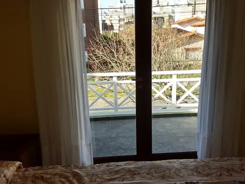CHALET EN ZONA 1