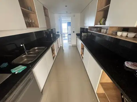 Departamento 4 ambientes con 6 baños