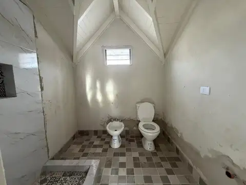 Casa 6 ambientes con 3 baños
