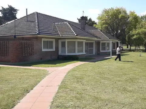 Casa en Alquiler Temporal con 8 cocheras