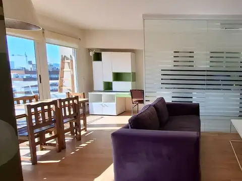 Departamento en Alquiler en Chacarita, USD 700