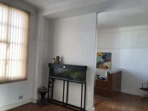Oficina en Venta 103 años