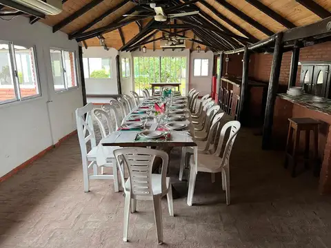 Casa 5 ambientes con 6 baños