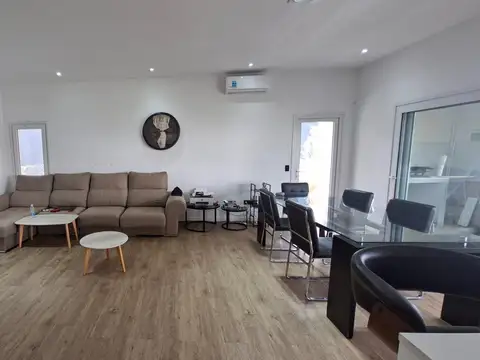 Casa en Venta en Ingeniero Maschwitz, USD 215.000