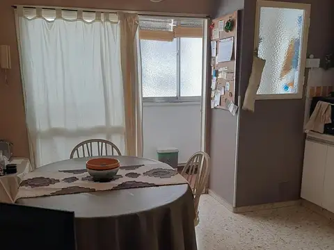 Departamento 6 ambientes con 3 baños